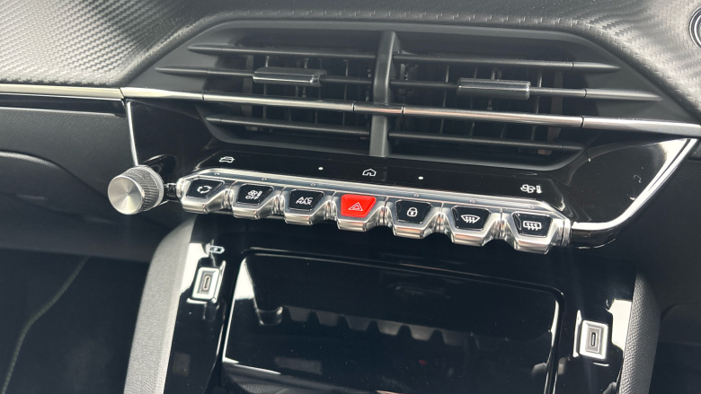 Peugeot 208 1.2 Hybrid 136 GT 5dr e-DSC6 Petrol Hatchback